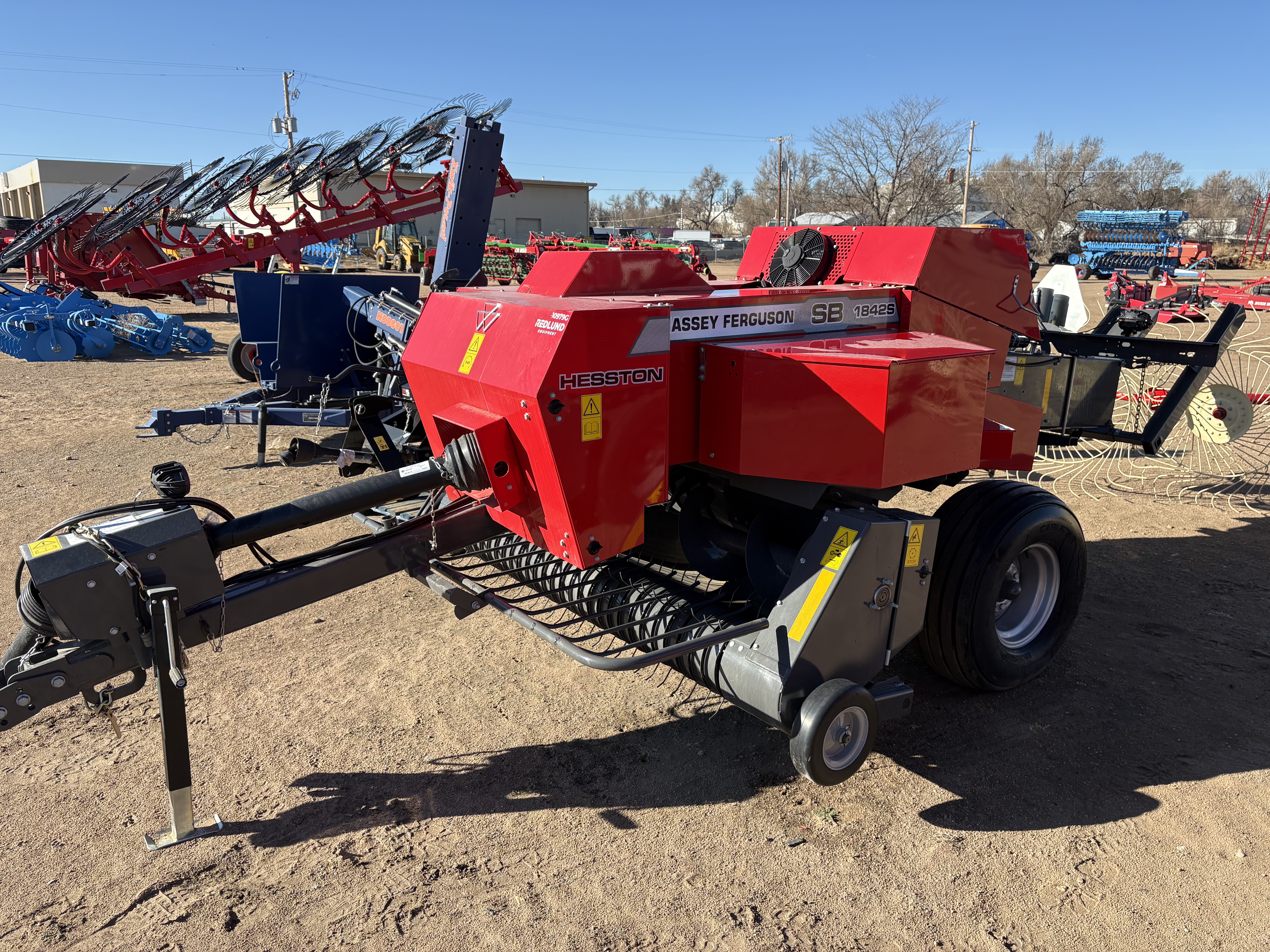 2025 Massey Ferguson MF1842S
