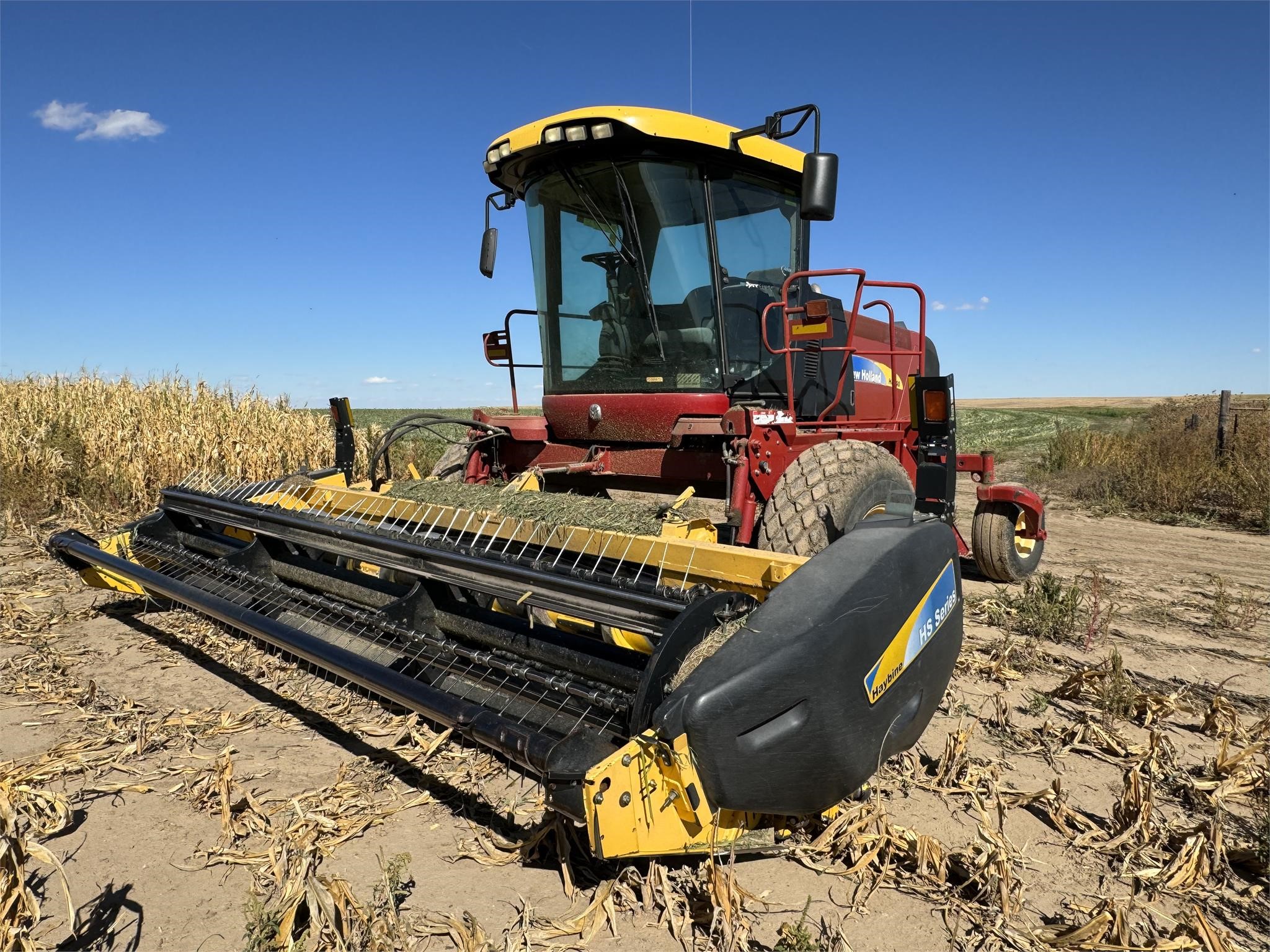 2012 New Holland H8040