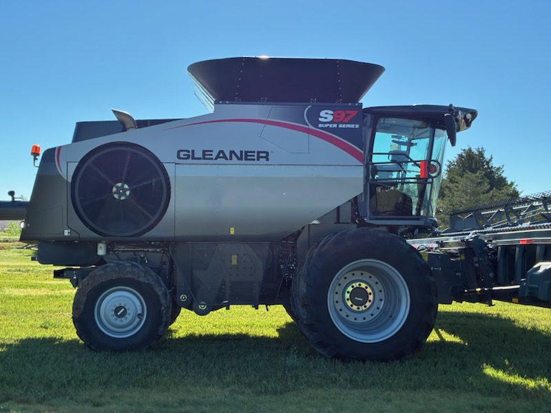2024 Gleaner S97